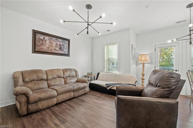 Building Photo - 7922 Shore Dr