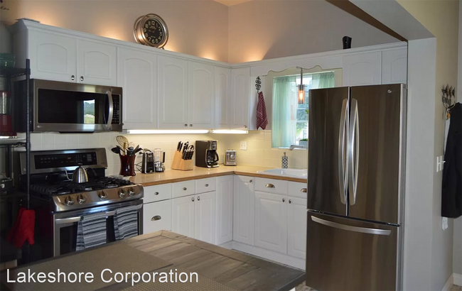 Building Photo - 2 br, 1 bath House - 2428 W Bridge Ave