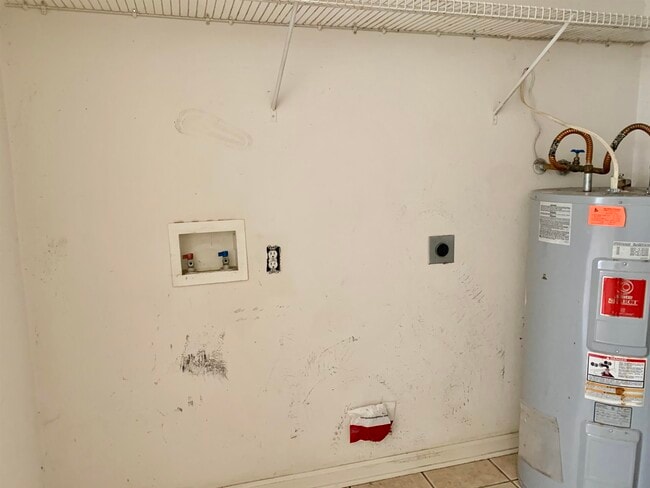 Building Photo - 408 W Carolina St