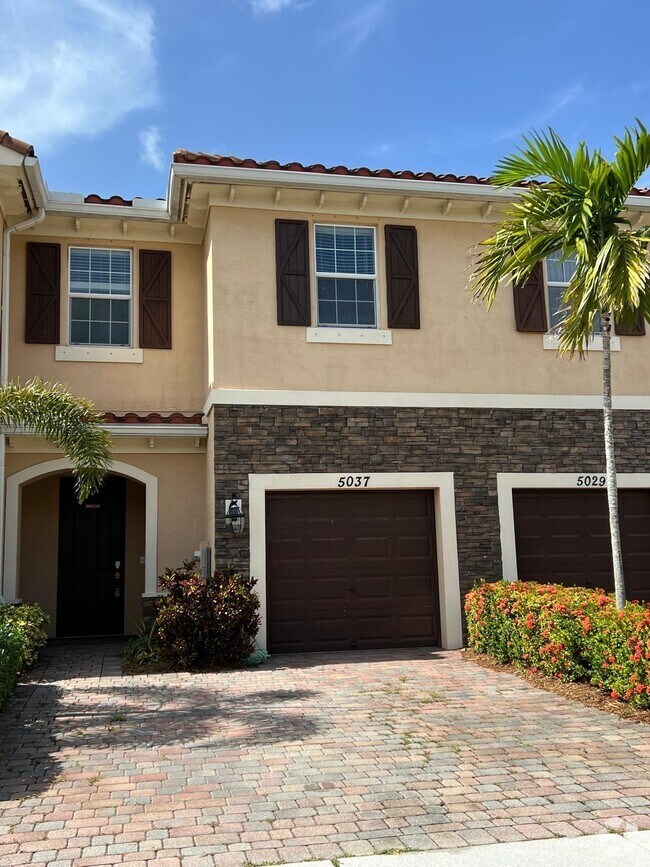 Building Photo - 5037 Ashley River Rd