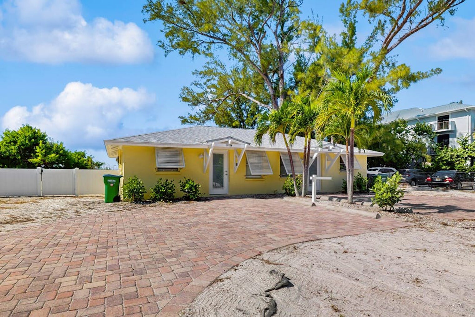 Building Photo - 3222 Gulf Dr