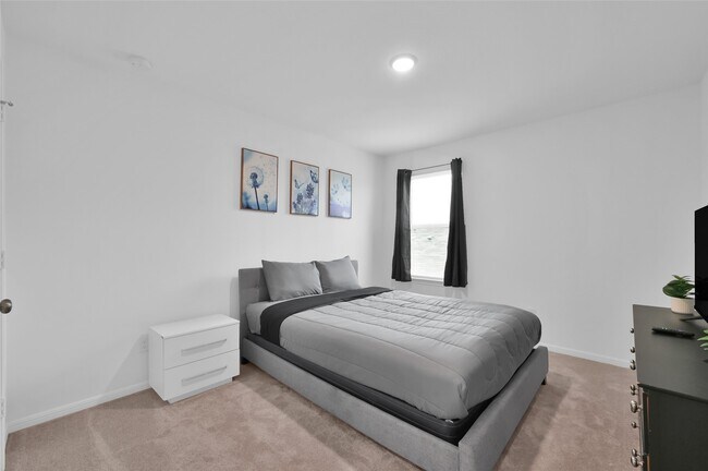 Building Photo - 10917 Fly Catcher Dr