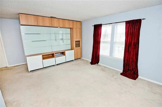 Building Photo - 14242 Weeping Cherry Dr