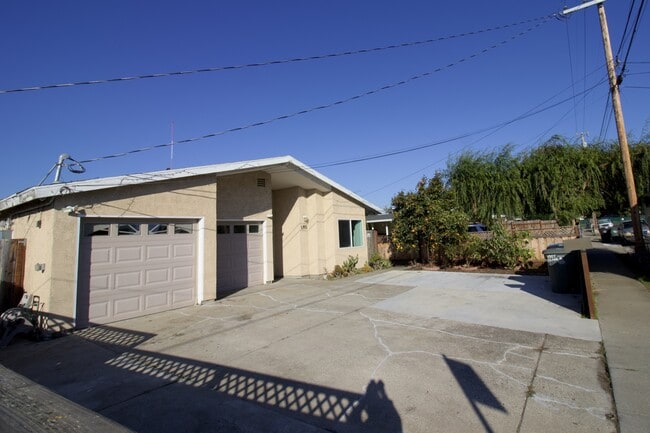 Building Photo - 1755 Tulane Ave