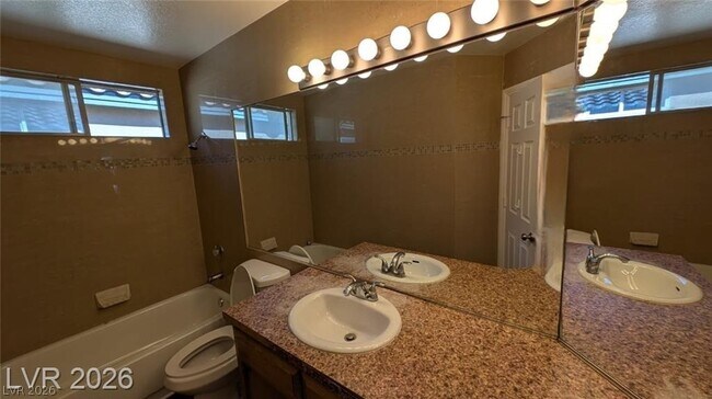 Building Photo - 2670 Ridgewater Cir