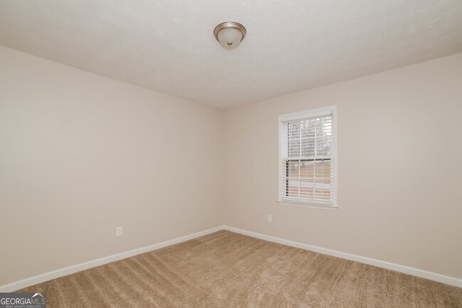 Building Photo - 148 Wildwood Dr