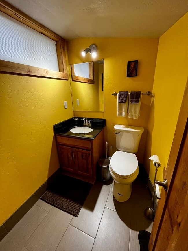 Building Photo - Fully Furnished and Fully Stocked Home For Rent Next to Cooper Park in Bozeman