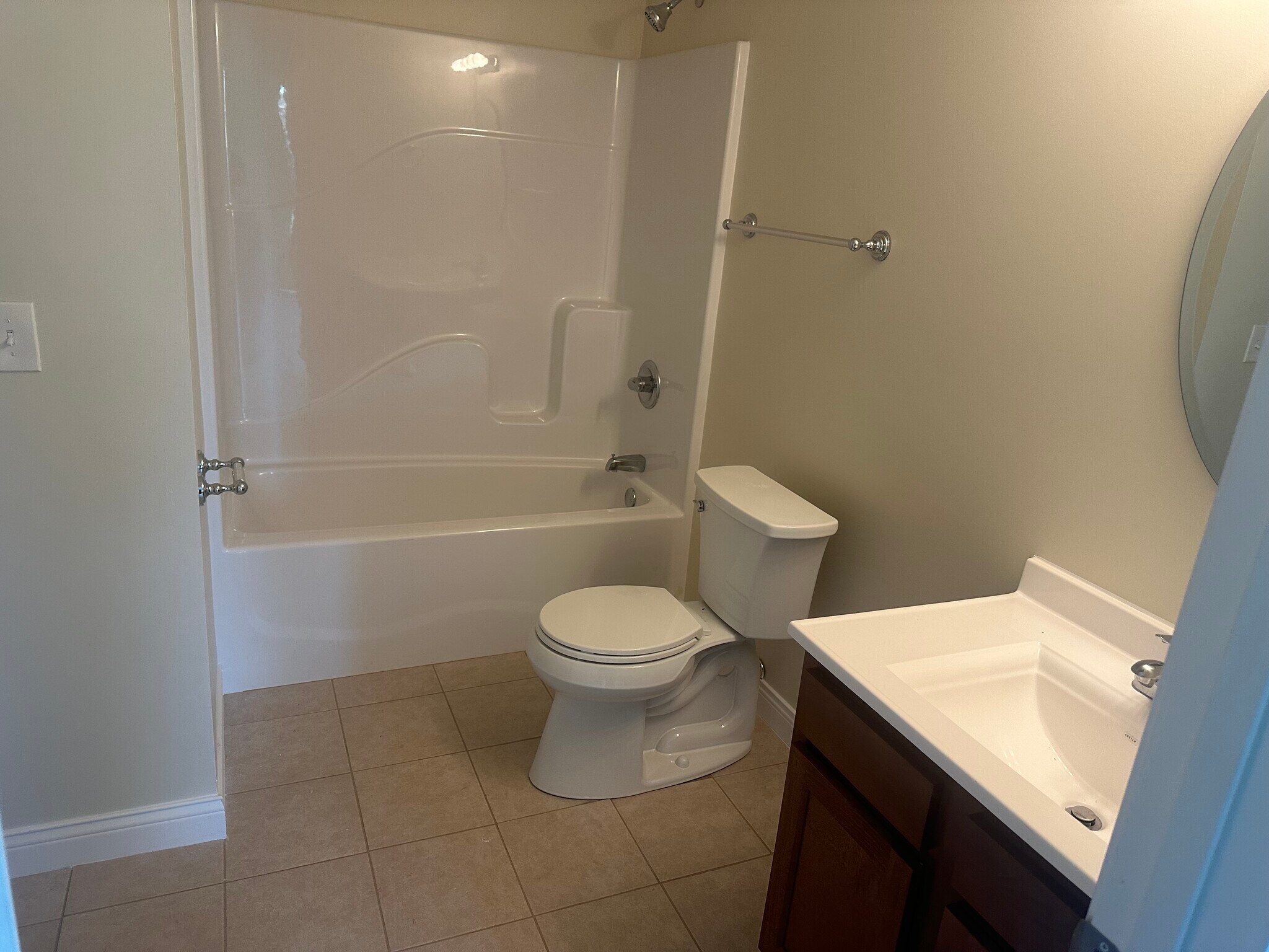 Bathroom - 461 Virginia Ct