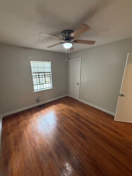 Building Photo - 2621 20th Street Ensley