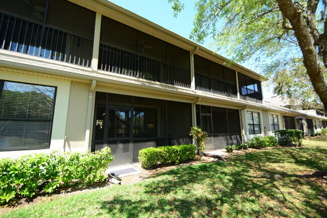 Building Photo - Furnished townhome! Located in Plantation ...