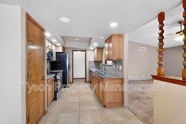 Building Photo - 509 Tassy Ct SE