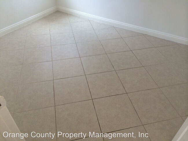 Building Photo - 714-718 W 20th St