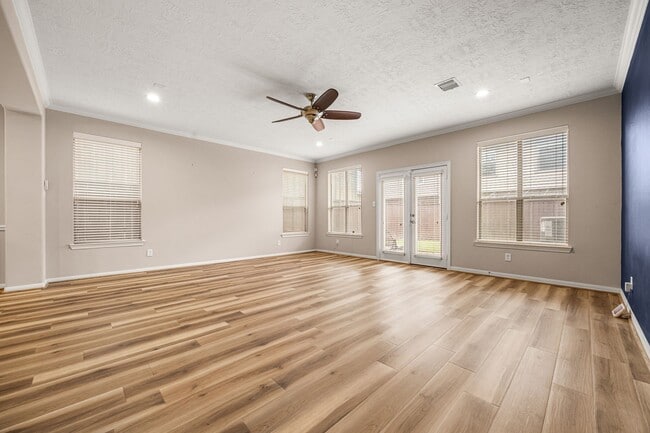 Building Photo - 5309 Nolda St