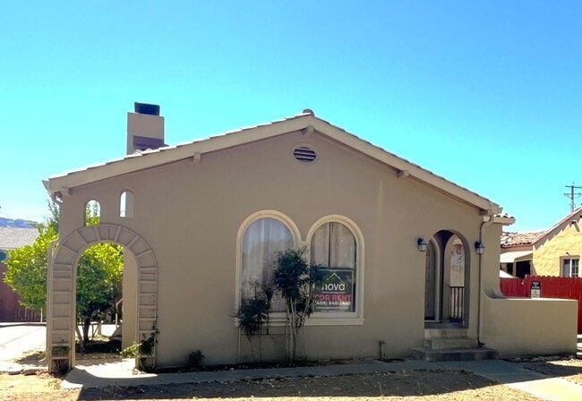 Building Photo - 7671 Hanna St