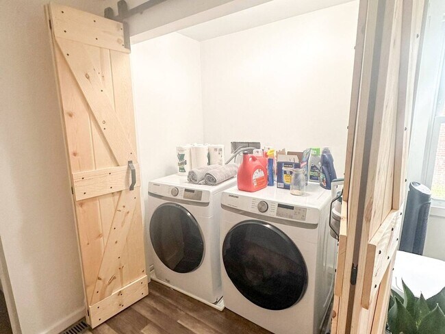 Building Photo - 3 Bedroom Single Family Home in Hanahan