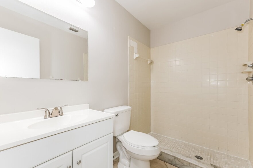 Building Photo - 4059 Forecast Dr