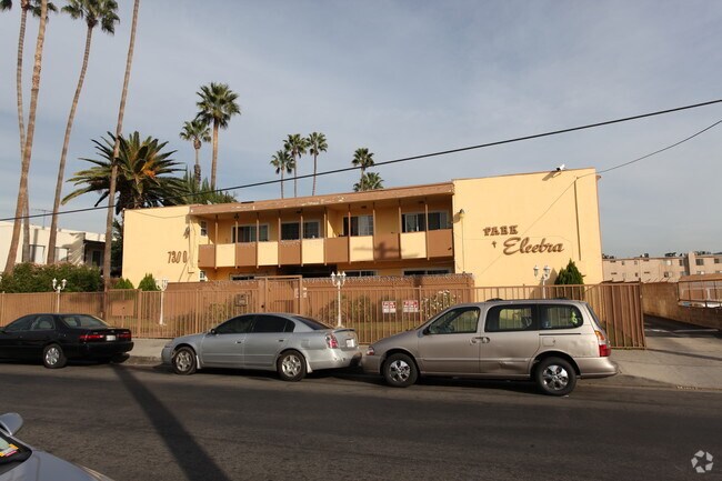 Building Photo - Park Electra