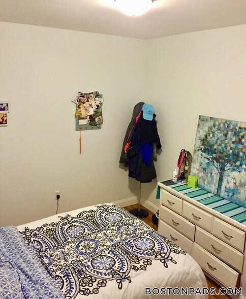 Building Photo - 21 Washburn St