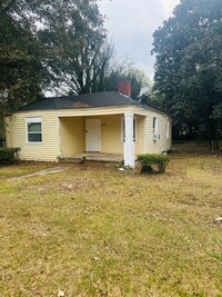 Building Photo - 3 bedroom 1 bath cozy home!