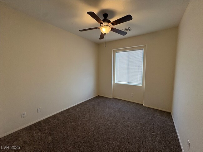 Building Photo - 7567 Swan Cove Ct
