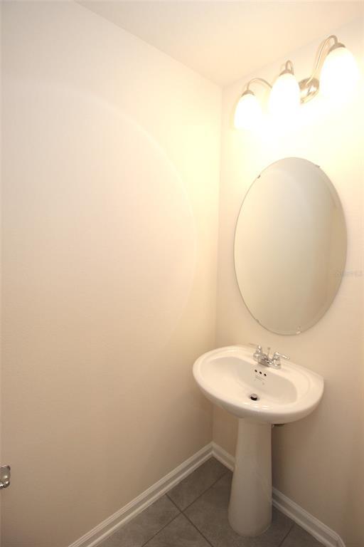 Building Photo - 121 Redbud Rd