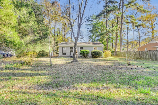 Building Photo - 3504 Powell St