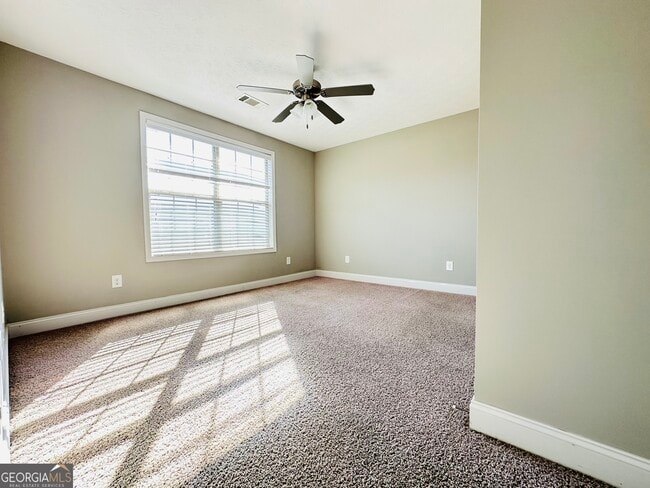 Building Photo - 1255 Woodville Ct