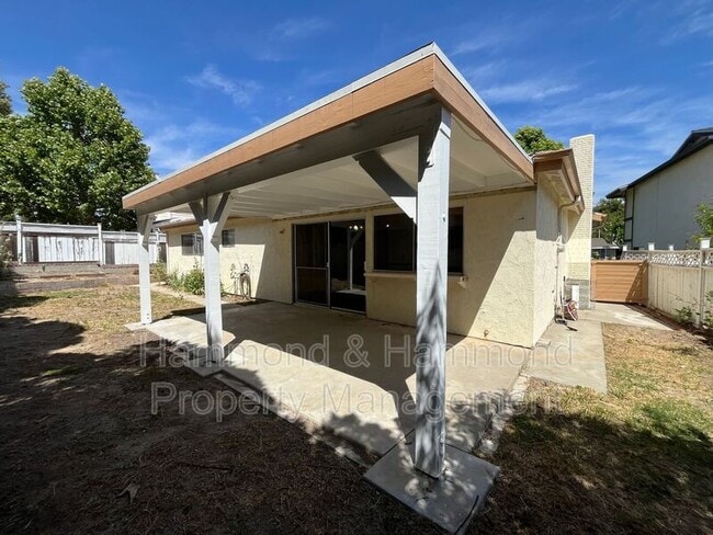 Building Photo - 29421 Abelia Rd
