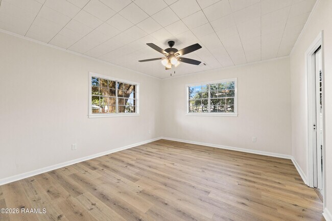 Building Photo - 240 N College Rd