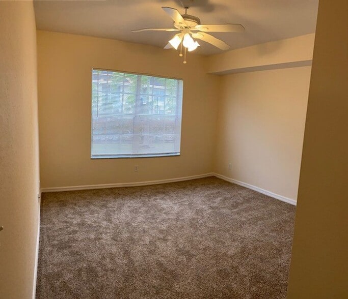 Building Photo - Ground Floor  2/2 Condo off Six Mile Cypress