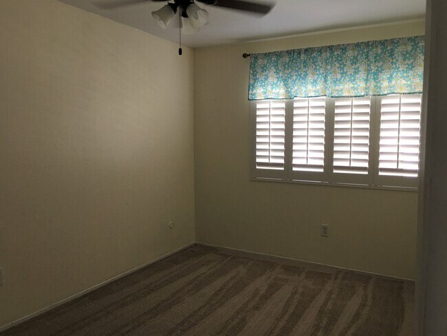 Building Photo - Four Bedroom Two Story Townhome in La Mesa!!!