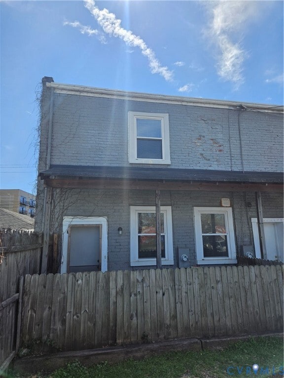 Building Photo - 2111 Bainbridge St