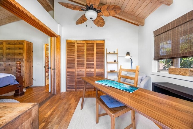 Building Photo - 59-018 Holawa St