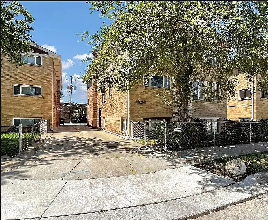 Building Photo - 4744 Rose St