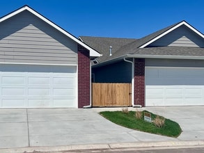 Building Photo - 3907 S Bluelake Ct