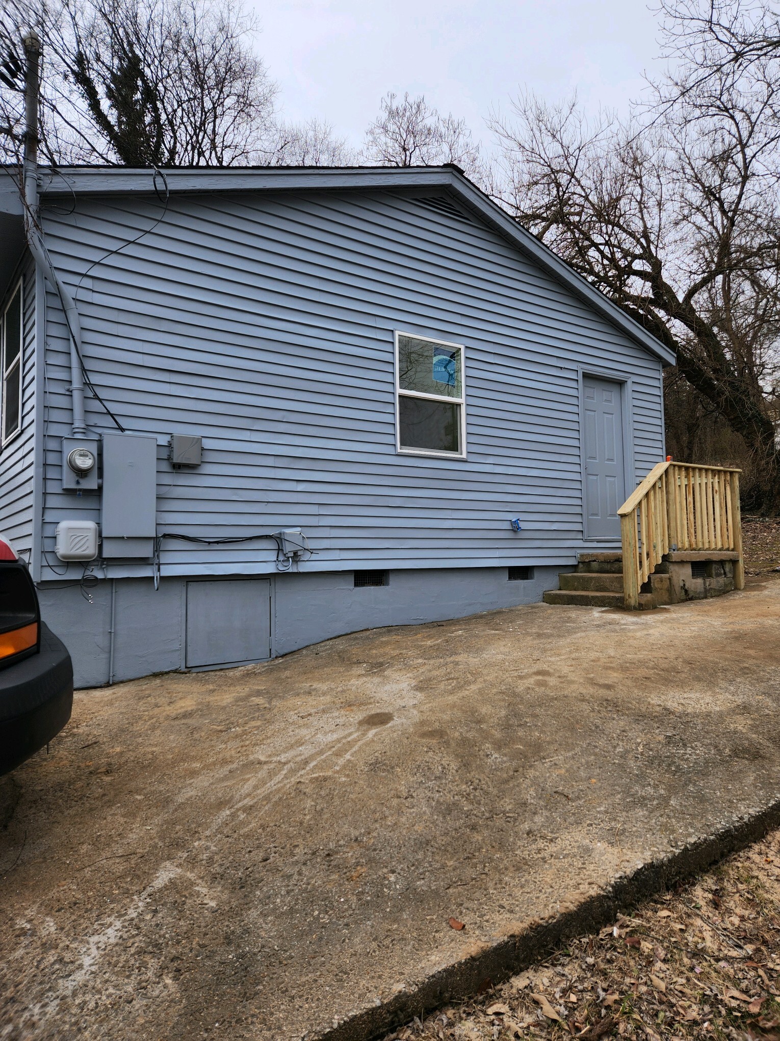 Driveway - 2704 Sunset Ave