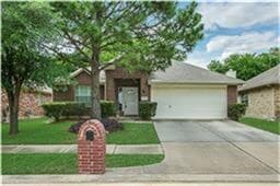 Building Photo - 12210 Woody Hollow Dr