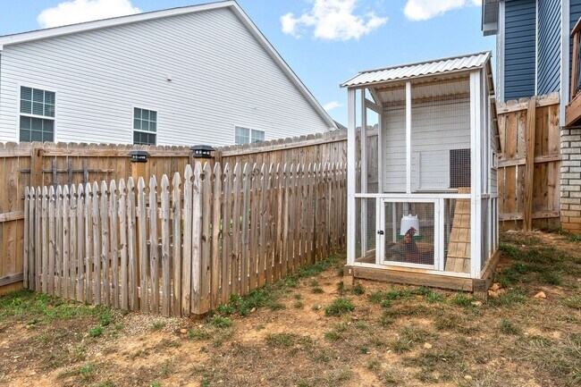 Building Photo - 784 Crestone Ln