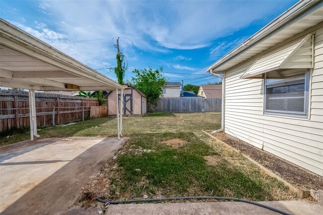 Building Photo - 2703 Cypress St