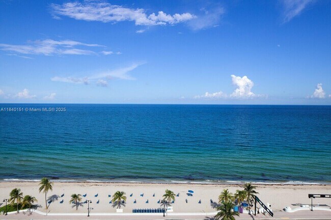 Building Photo - 3101 Bayshore Dr