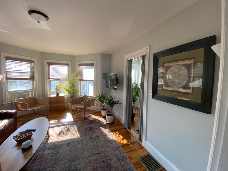 Building Photo - 45 Galvin St