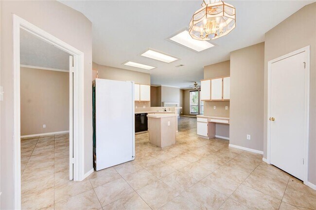 Building Photo - 4814 Cotter Ln