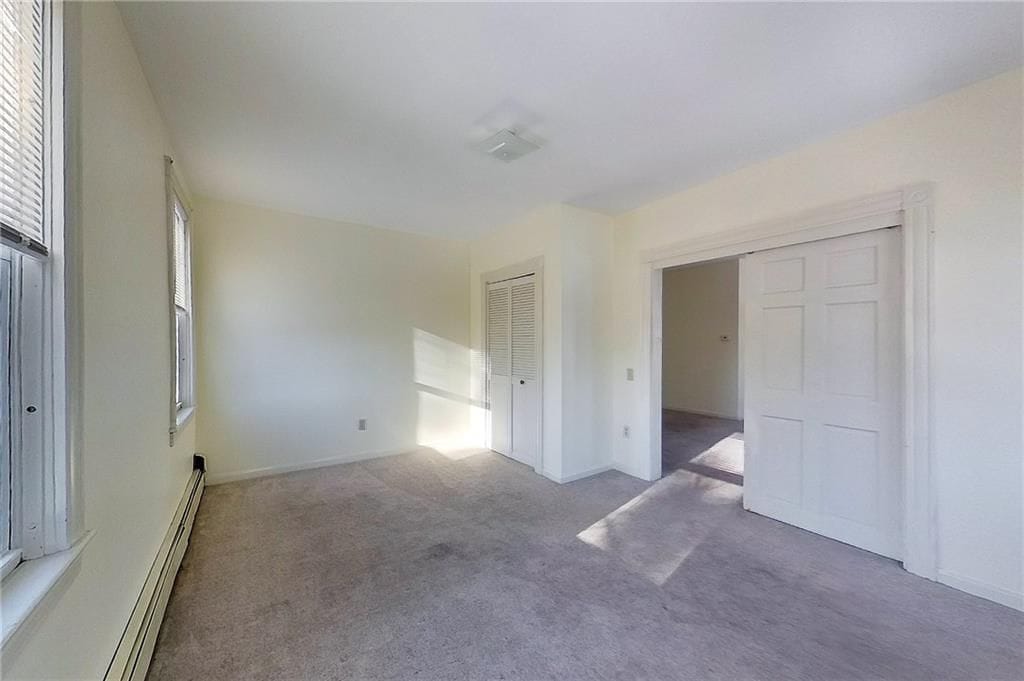 Building Photo - 6 Russell Ave