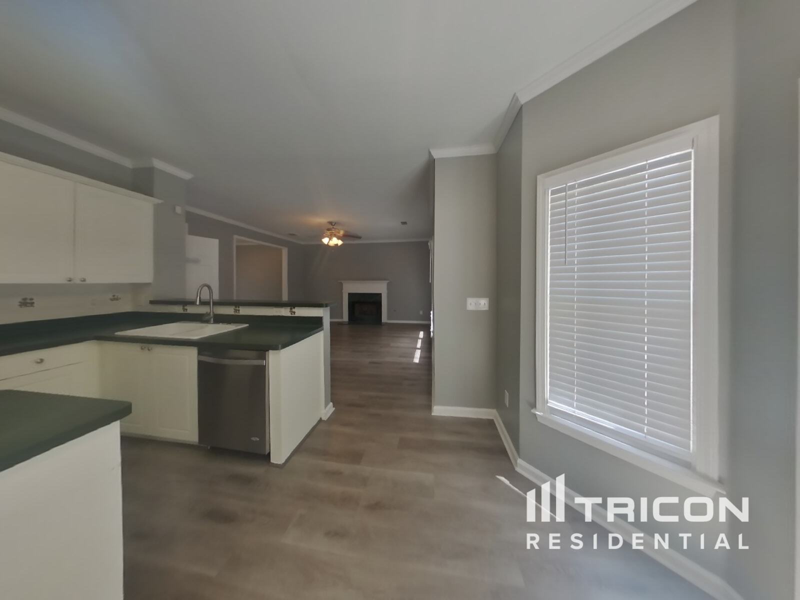 Building Photo - 1315 Bridle Path Dr