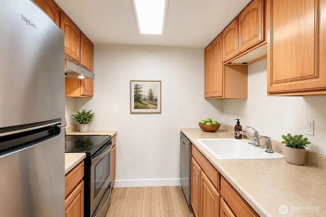Building Photo - Cozy 1 bedroom in the heart of Kingsgate neighborhood
