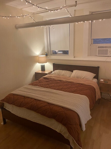 Building Photo - 1127 Commonwealth Ave