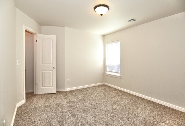 Building Photo - 18509 E 46th St