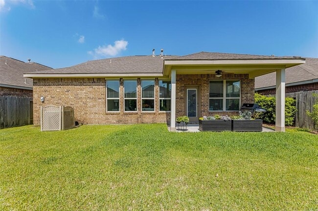 Building Photo - 6811 Peach Mill Ln