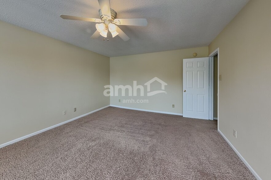 Building Photo - 14470 Angel Berry Cir