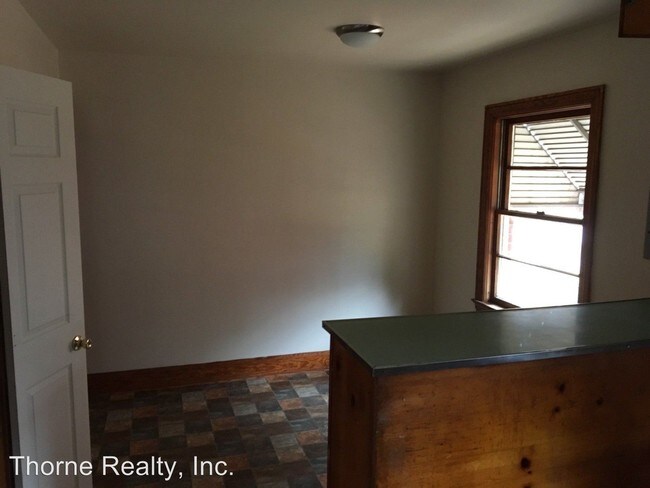 Building Photo - 3 br, 1 bath House - 828 Williford Street